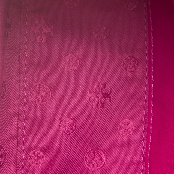 Tory Burch Marion Shrunken Crossbody NWOT - Picture 4 of 8